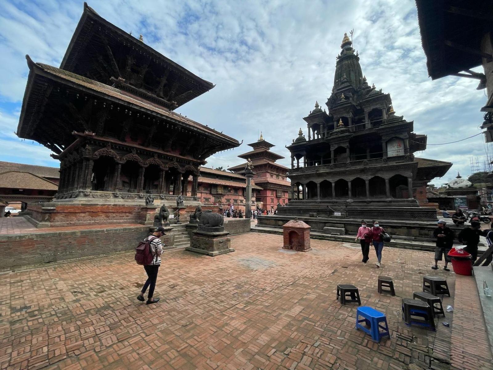 Отель Patan Square - 2 Km From Patan Durbar Square Экстерьер фото